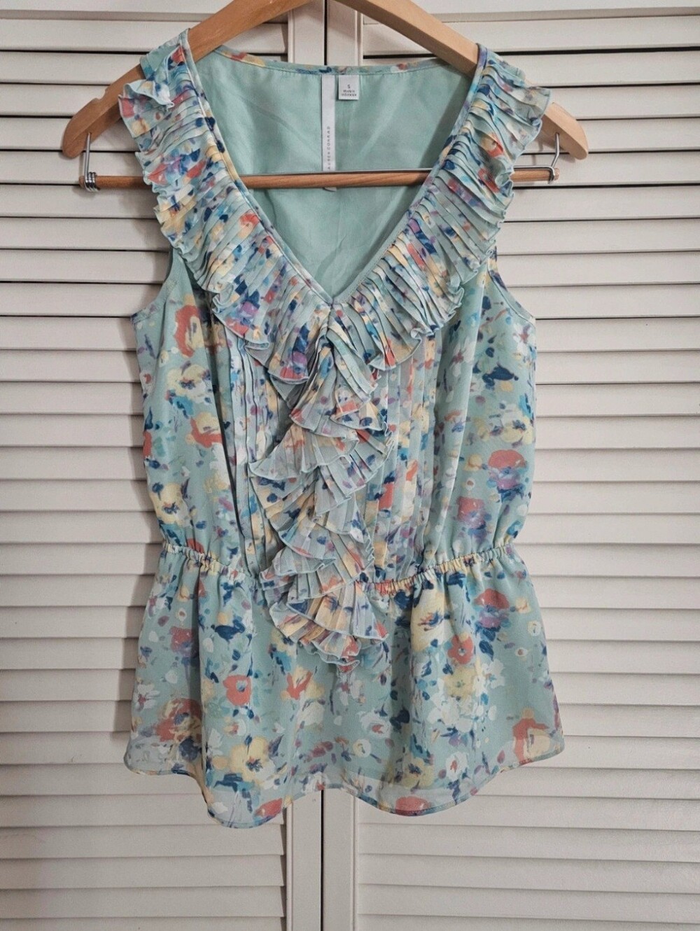 LC Lauren Conrad Mint Floral Ruffle V-Neck Camisole
